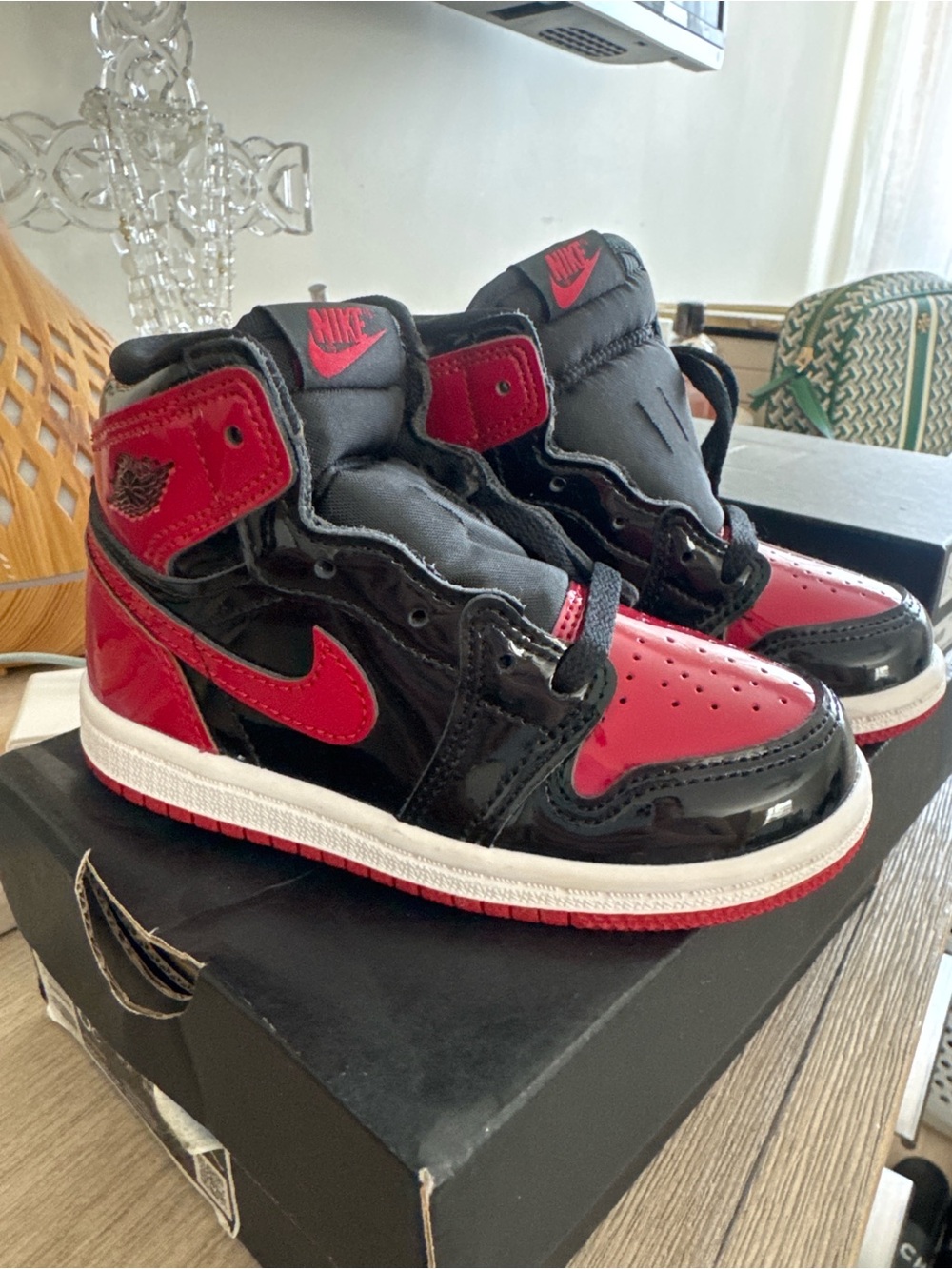 Nike Air Jordan 1 High OG Patent Leather - Black & Red